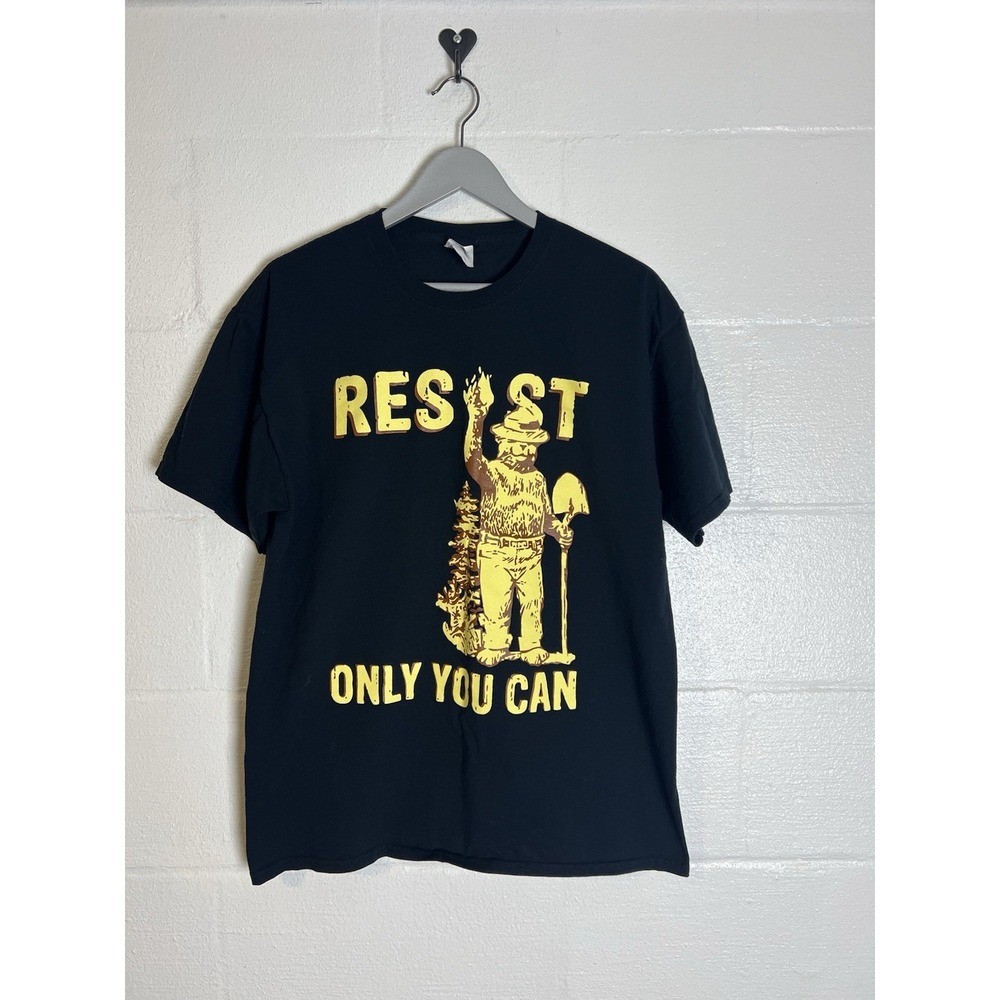 Smokey The Bear Resist National Parks Tee T-Shirt Size Adult  large Black